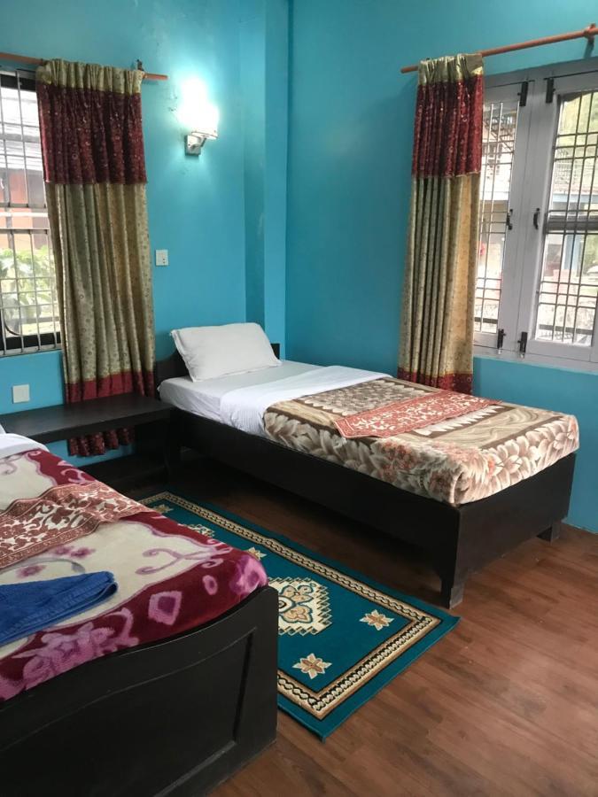 Gautam Garden Guest House Покхара Экстерьер фото